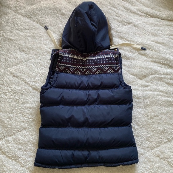GO-TO-K-YO Brand Tokyo Laundry Navy Blue Puffer Vest Size: S - Picture 2 of 8